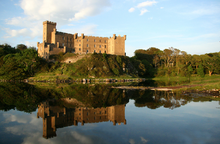 Dunvegan Castle. Credit: WikiCommons.