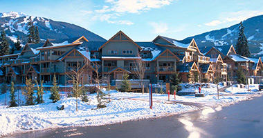 Glacier&#039;s Reach Condos